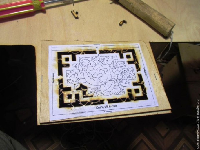 Изготавливаем ажурную настенную полочку: часть 3