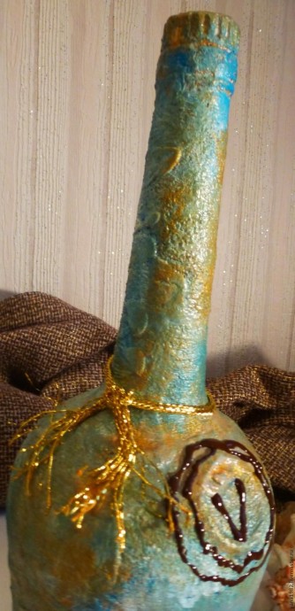 Делаем праздничную бутылочку с двусторонним декупажем: часть 1