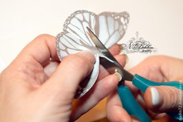 ​Вышивка бисером "Брошь-бабочка экзотическая": мастер-класс, часть 1