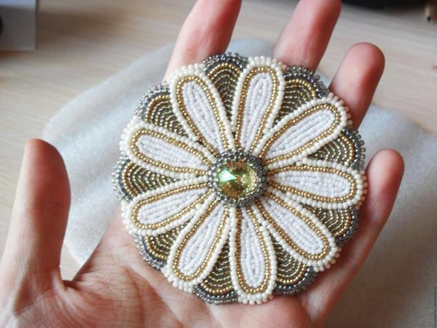 Мастер-класс по созданию вышитой бисером броши "Нео-цветок": часть 6