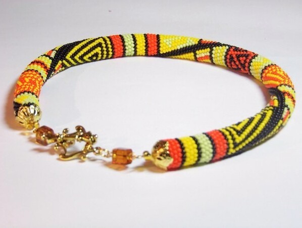 Жгут в африканском стиле