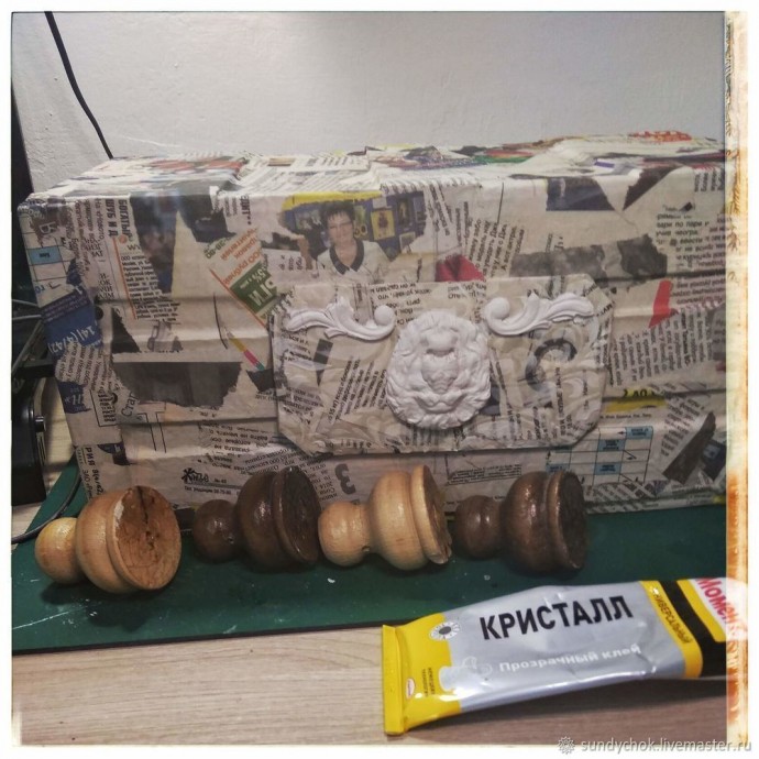 ​Ящик со львом в технике папье-маше: часть 3