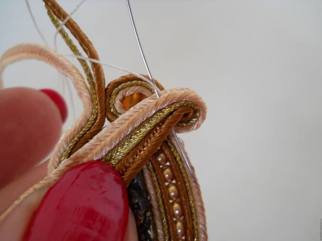 Сутажные серьги "Ромашки по-восточному": мастер-класс, часть 3