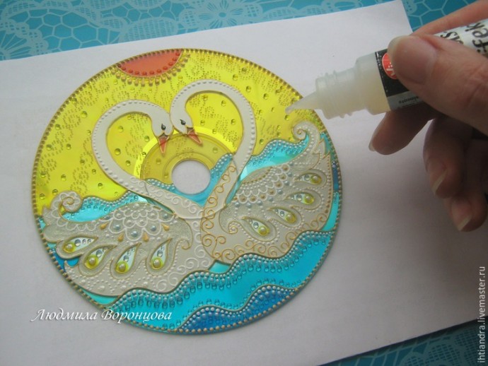 Создаём подарок на свадьбу — ключницу "Лебединая верность": часть 3