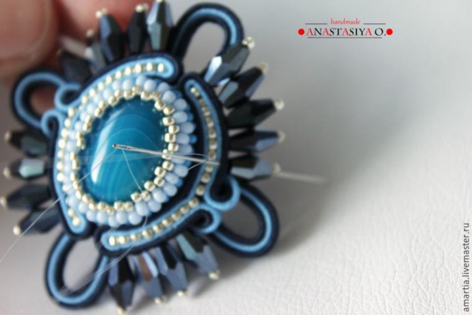 Воздушная сутажная брошь своими руками: часть 2
