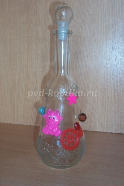 Декорирование стеклянной бутылки