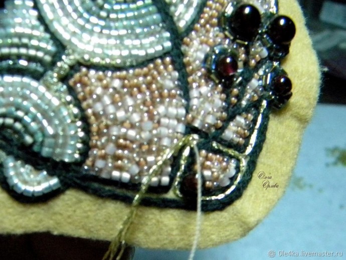 Вышиваем бисером "Облачко": часть 3