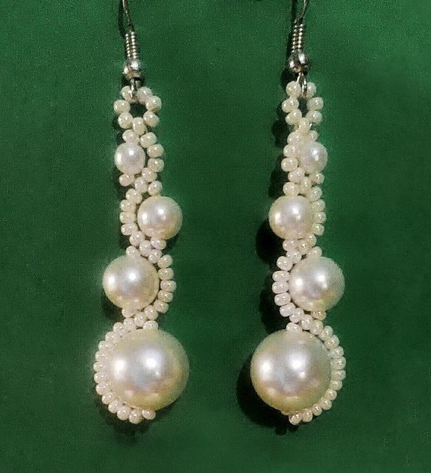 Колье из крупного и мелкого жемчуга