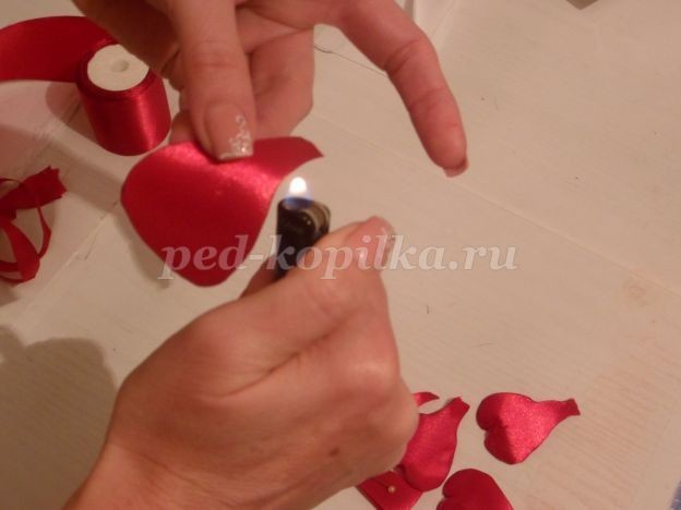 ​Пионы из атласных лент: часть 1