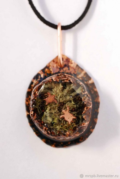 ​Делаем кулон из меди с заливкой ювелирной смолой: часть 3