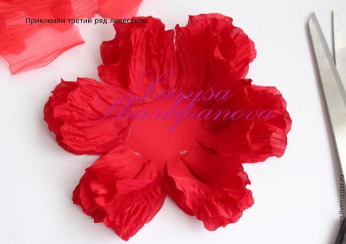 Делаем из ткани гофрированный пион: мастер-класс, часть 4