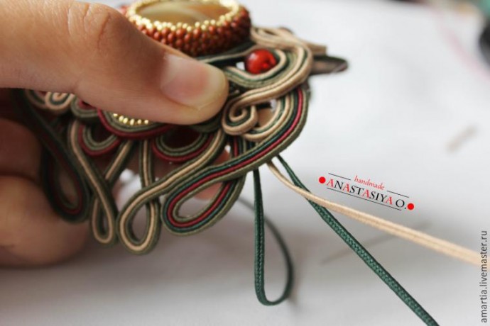 Создание шикарного сутажного браслета с агатом: часть 4