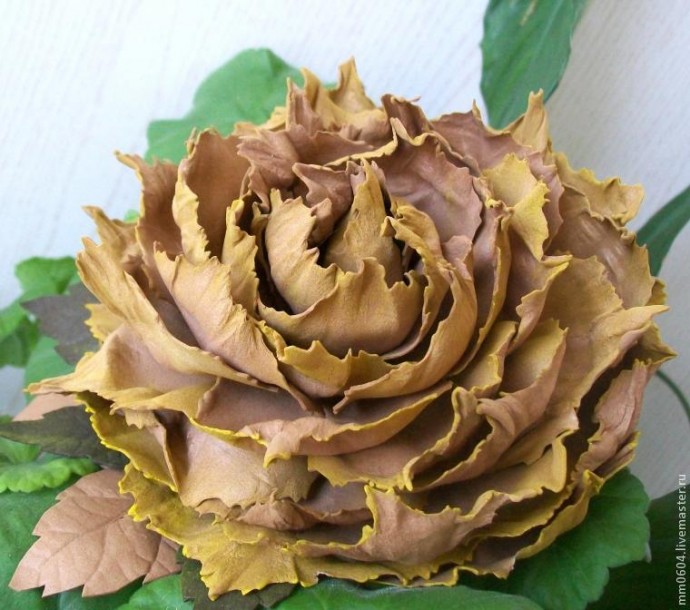 Создаем цветок из листьев: часть 4