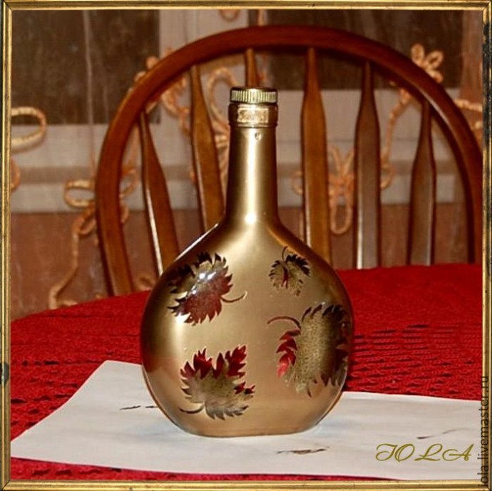 Декорируем стеклянную бутылку "Листопад"