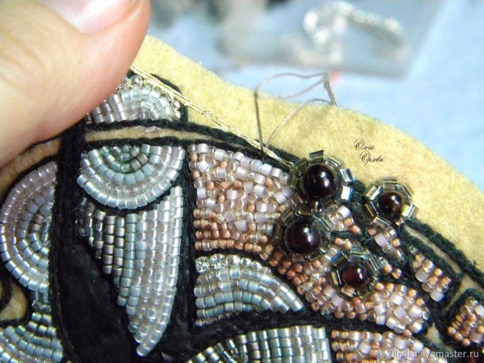 Вышиваем бисером "Облачко": часть 2