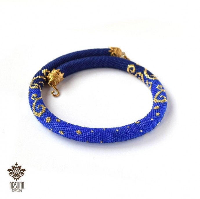 Синий жгут из бисера