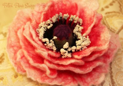 Мокрое валяние: цельноваляный пион, часть 3