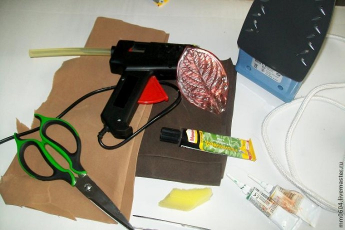 Создаем цветок из листьев: часть 1