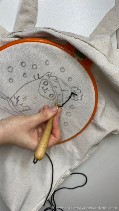 Шоппер с котиком в технике ковровой вышивки: мастер-класс, часть 1