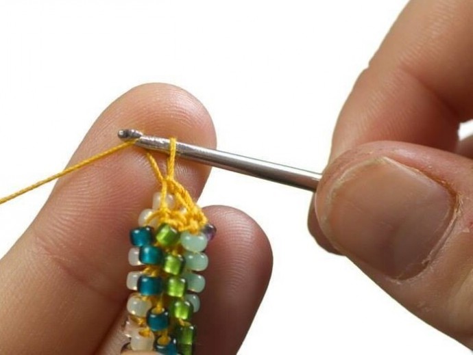 Жгут из бисера