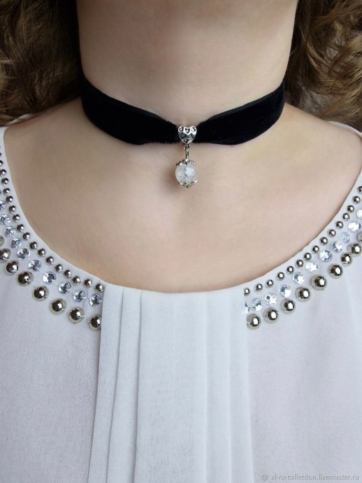 ​Чокеры из бархата и тесьмы