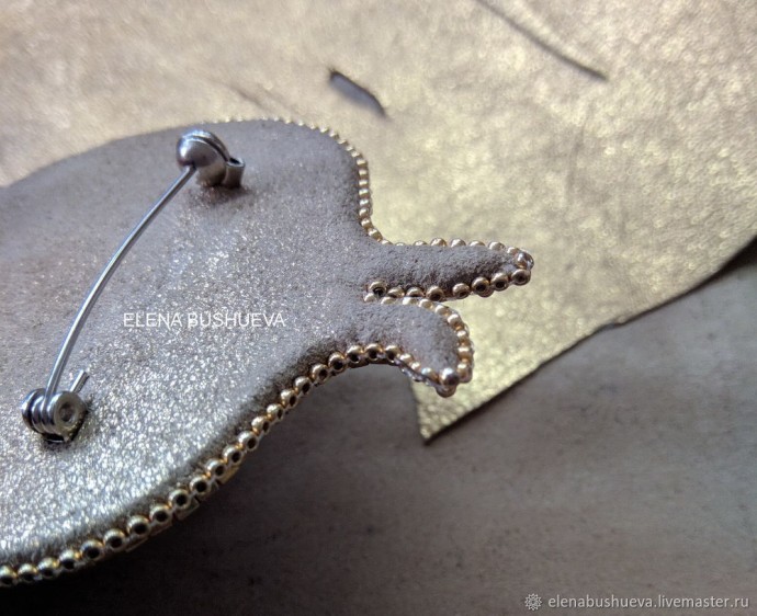 Потайной способ обработки края броши Потайной способ обработки края броши