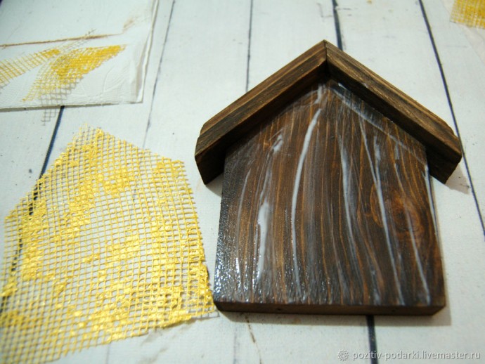 Как украсить интерьерный домик с настоящим гербарием