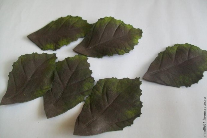 Создаем цветок из листьев: часть 3