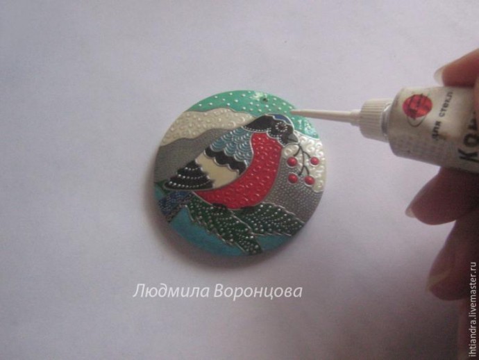 Создание кулона с росписью "Снегирь": часть 2