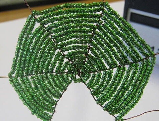 ​Фантазийные цветы из бисера