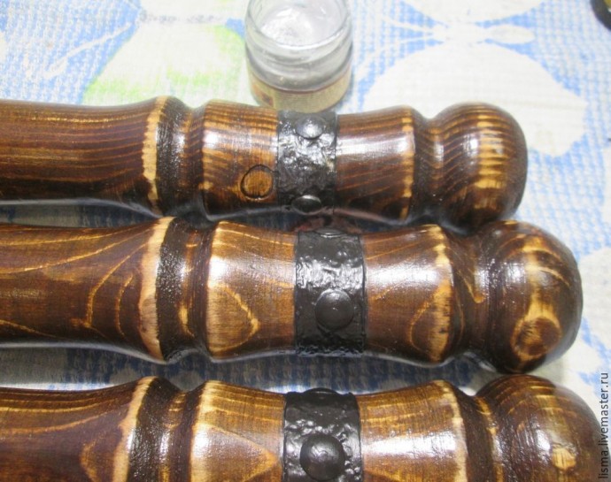 ​Мастерим кофейный столик с "коваными" элементами: часть 3