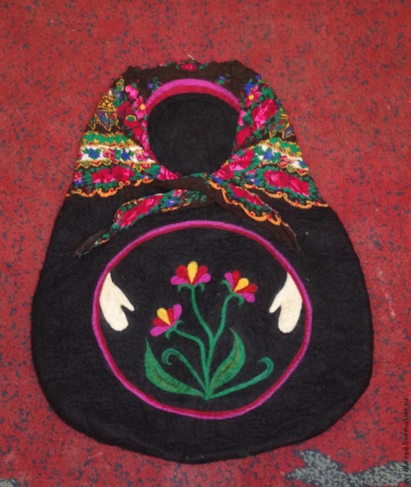 Мастер-класс по валянию сумки "Матрёнушка" с использованием платка: часть 3