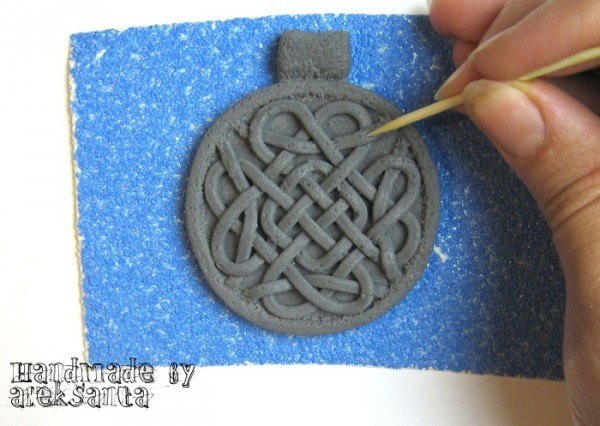 ​Мастер-класс по созданию украшений из полимерной глины "Кельтские плетения из камня": часть 2