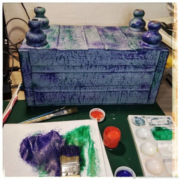 ​Ящик со львом в технике папье-маше: часть 4
