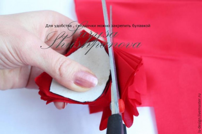 Делаем из ткани гофрированный пион: мастер-класс, часть 1