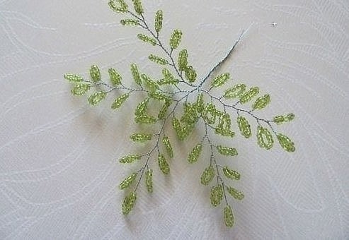 Уникальная композиция из бисера на проволочном каркасе