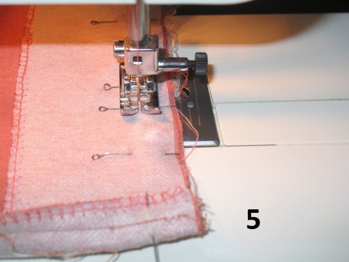 ​Мастер-класс по пришиванию обтачки к поясу юбки с застежкой на потайную молнию