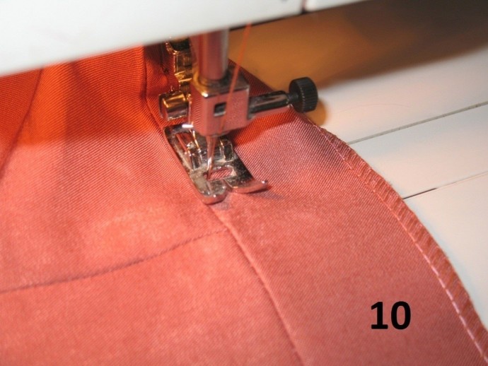 ​Мастер-класс по пришиванию обтачки к поясу юбки с застежкой на потайную молнию