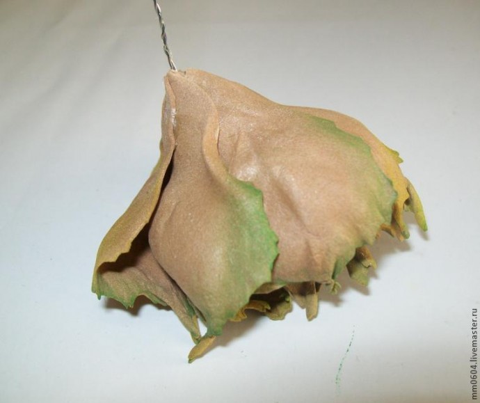 Создаем цветок из листьев: часть 2