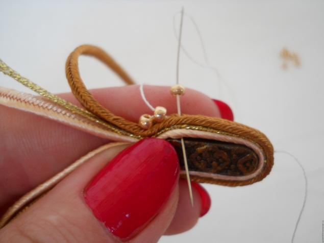 Сутажные серьги "Ромашки по-восточному": мастер-класс, часть 1