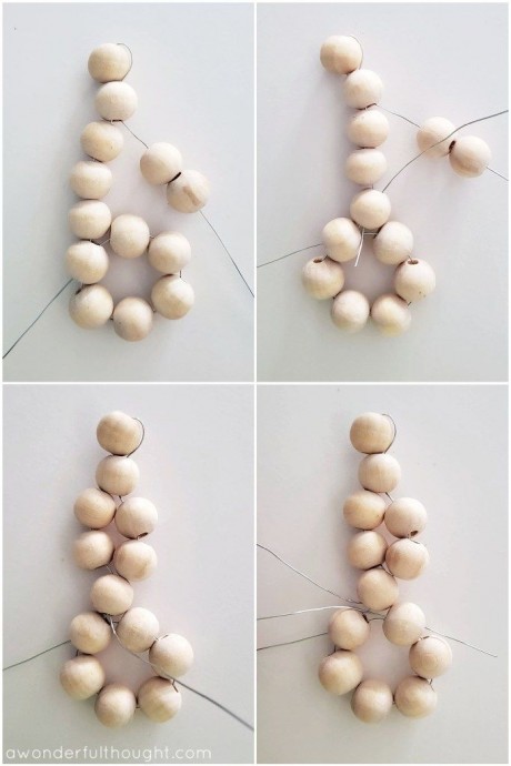 Снежинки из бусин