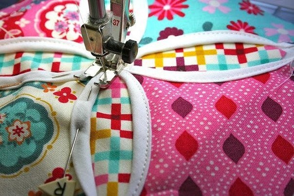 Пёстрая игольница: мастер-класс