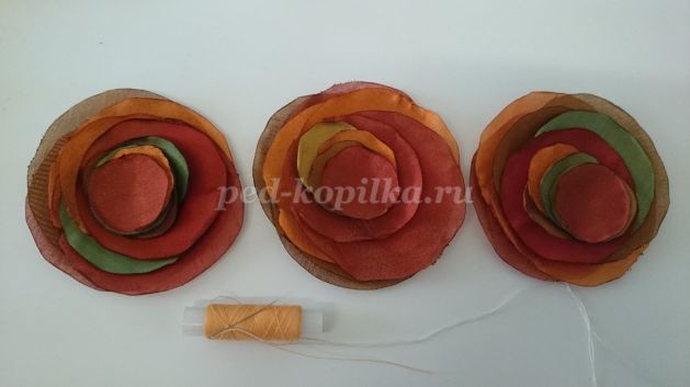 ​Панно из ткани и пряжи: часть 1