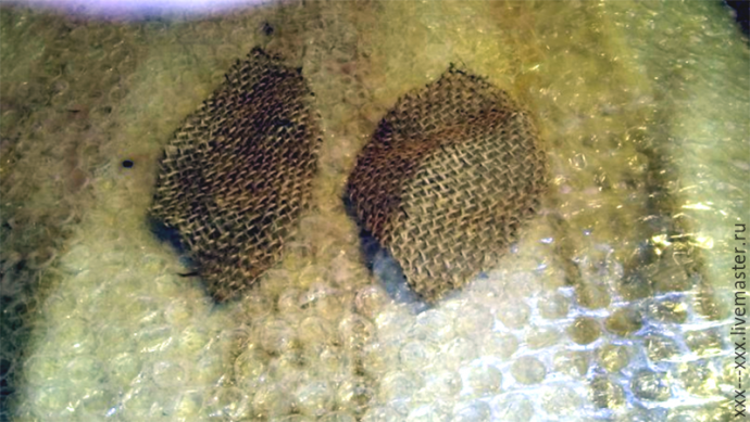 ​Делаем валяную брошь "Увядающие розы": часть 1