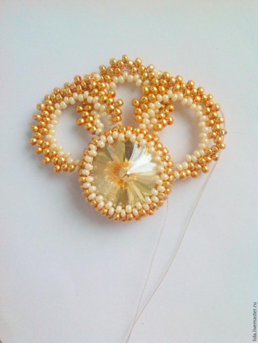 Создаем воздушные серьги "Golden Сrown": часть 2