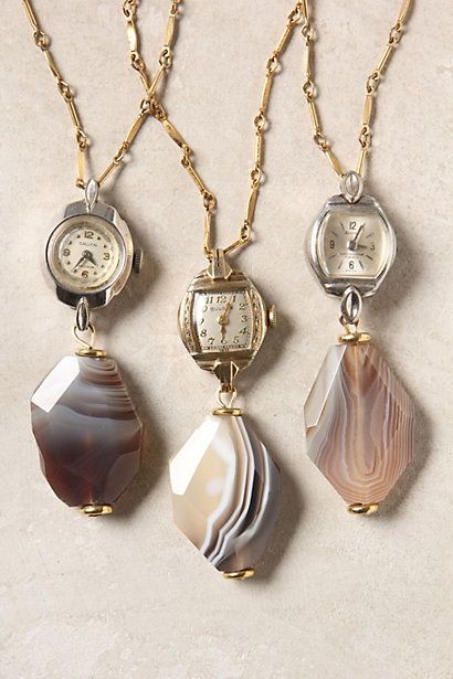 ​Украшения из старых часов