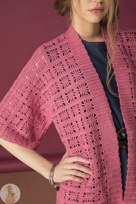 Розовый кардиган крючком