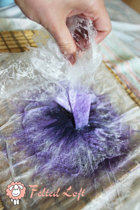 Мокрое валяние: цельноваляный пион, часть 2