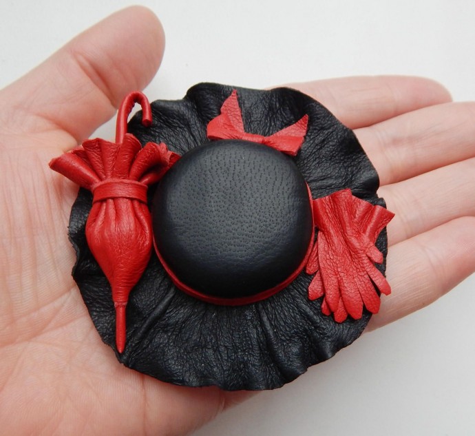 ​Изготовление брошей из кожи