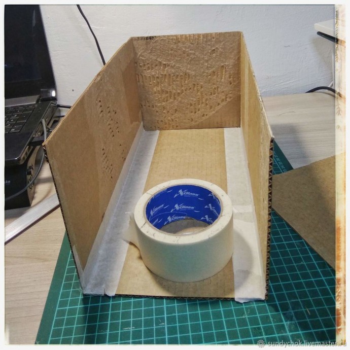 ​Ящик со львом в технике папье-маше: часть 1